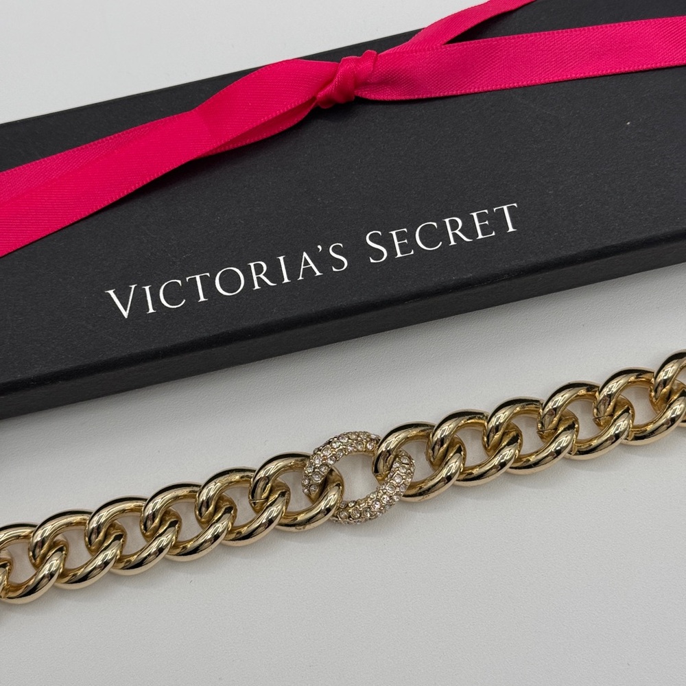 NWT Victoria's Secret Gold Chunky Bracelet